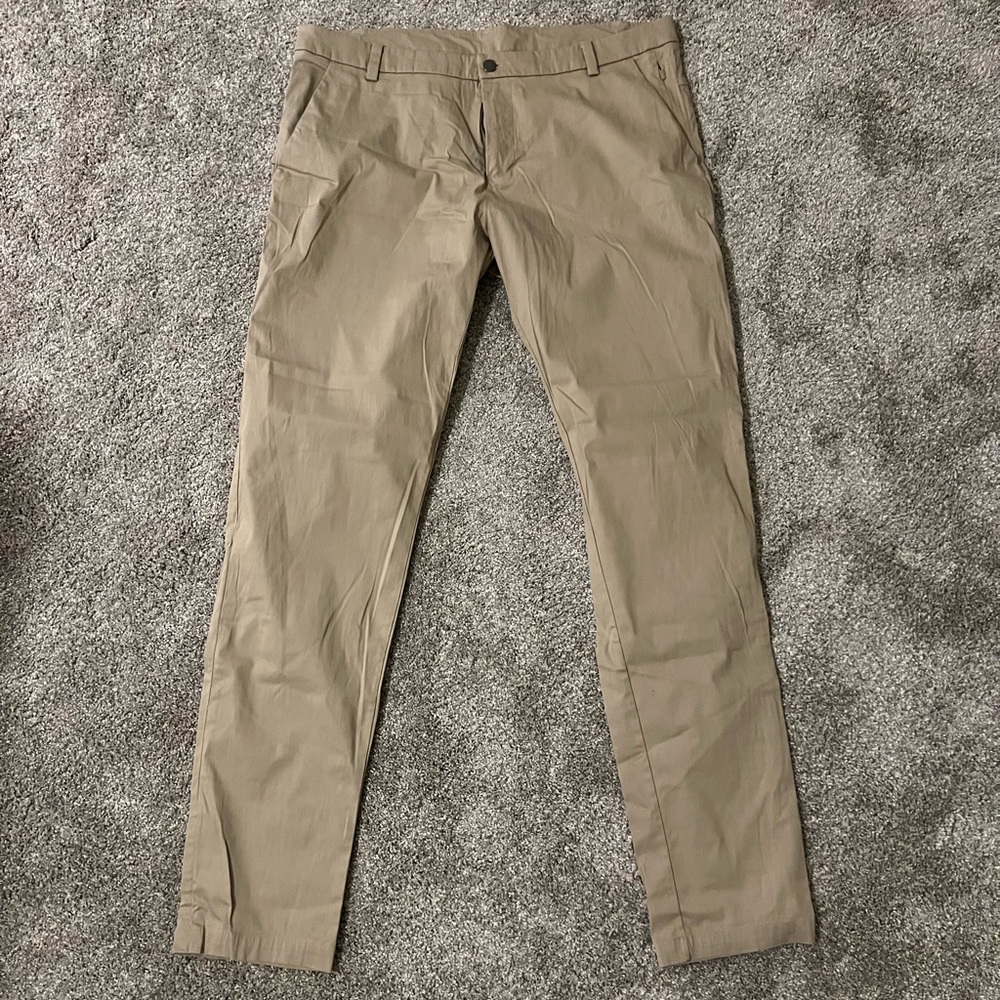 Perfect condition Men’s Lululemon ABC Pant 38Tall